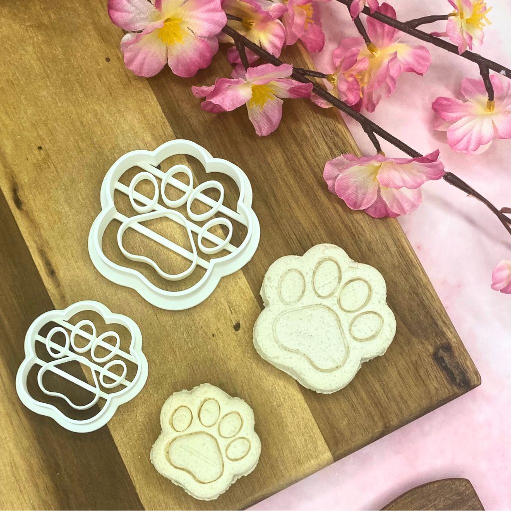 Dog Bakery Backset – Rezeptkarte aus Holz & 3 Ausstecher (inkl. personalisierbarem Namen-Ausstecher) – Bild 5
