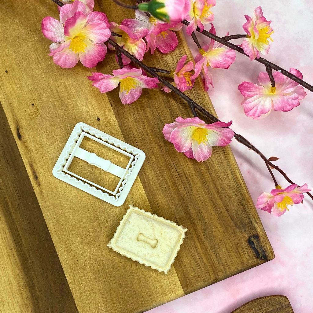 Ausstechform *Briefmarke mit Knochen* für Hundekekse | 3D-gedruckt | Ausstecher – Bild 2