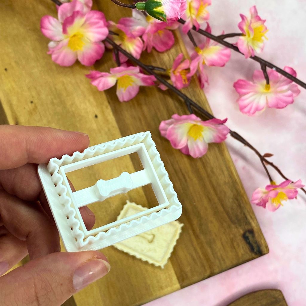 Ausstechform *Briefmarke mit Knochen* für Hundekekse | 3D-gedruckt | Ausstecher – Bild 3