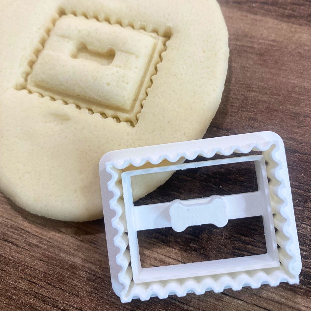 Ausstechform *Briefmarke mit Knochen* für Hundekekse | 3D-gedruckt | Ausstecher – Bild 5