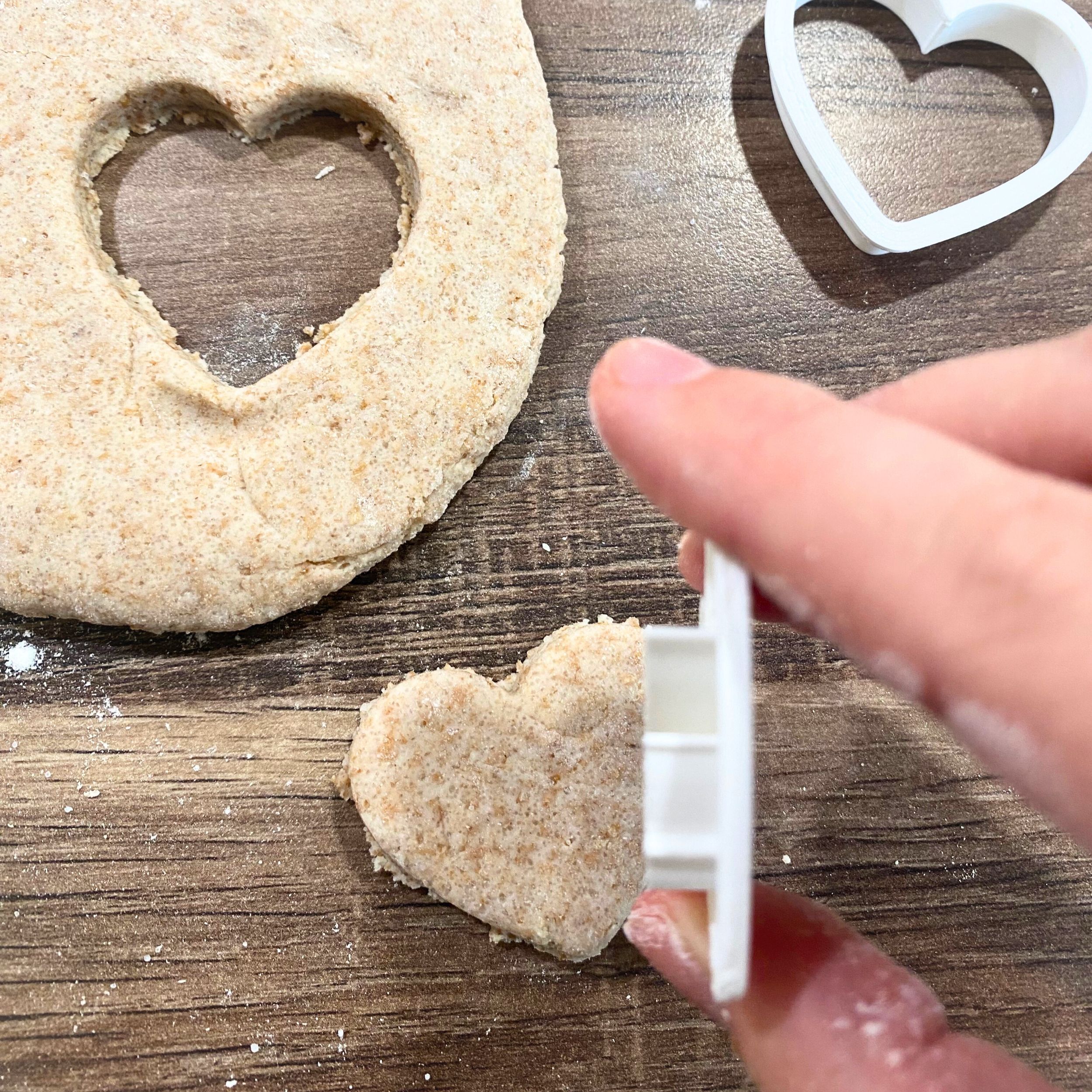 Herz Ausstechform mit Stempel Hand & Pfote – 3D Druck Hundekeks Ausstecher – Hundeliebe Motiv – Bild 11