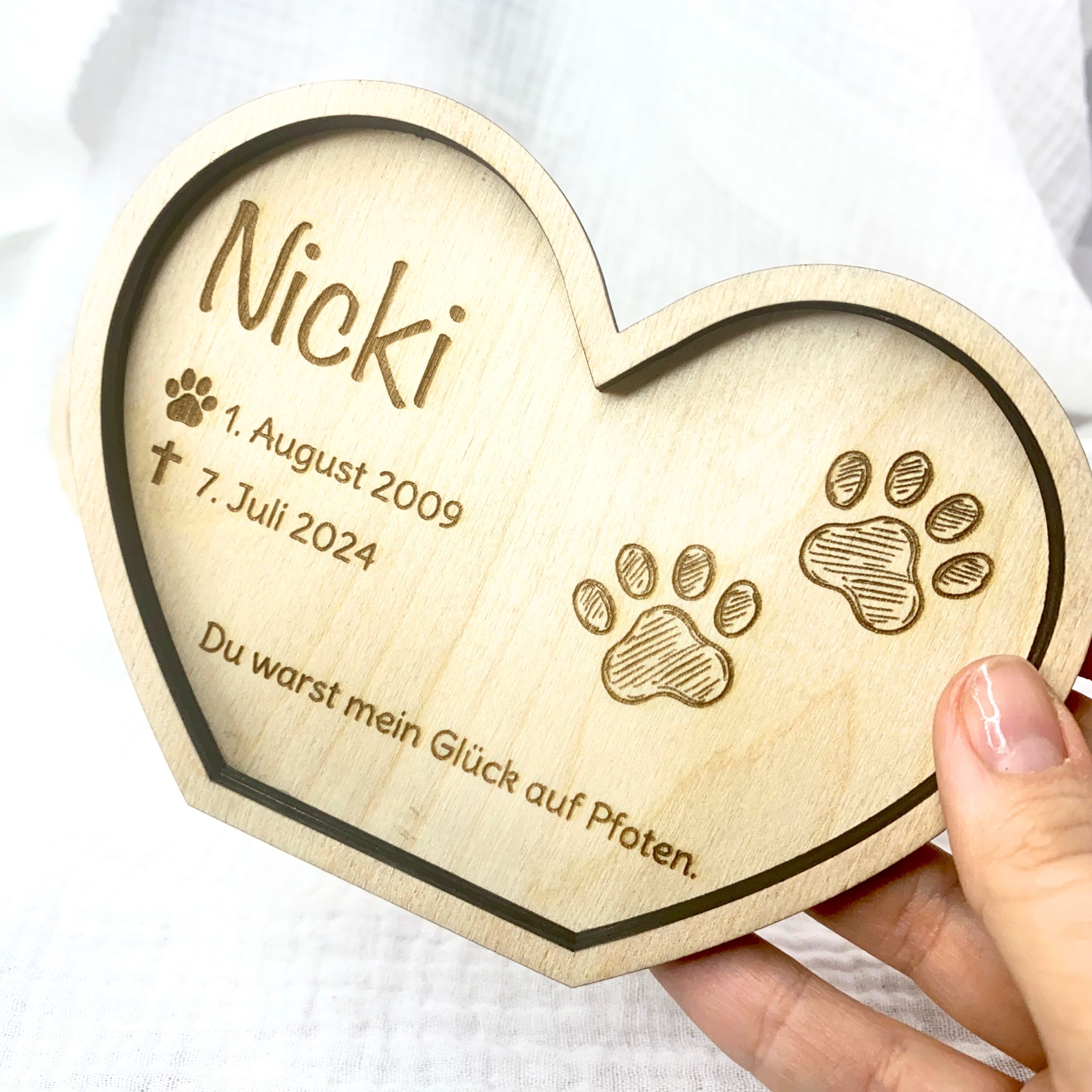 Haustier Andenken personalisiert aus Holz – Pfotenabdruck Andenken für Hund & Katze (Name + Daten + Spruch) – Bild 2