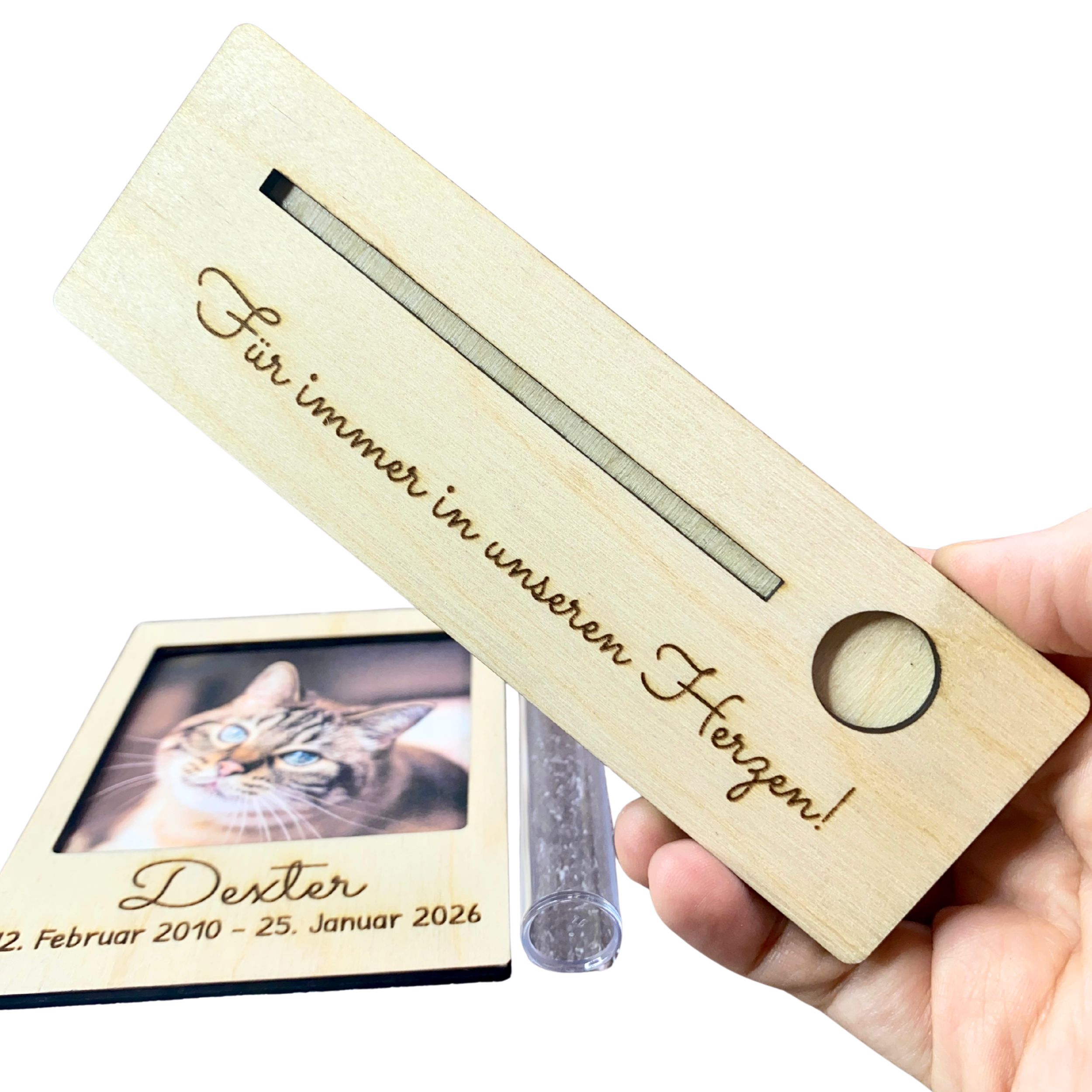 Polaroid Rahmen aus Holz mit Gravur & Erinnerungsglas – Haustier Fell Andenken für Hund & Katze (personalisiert) – Bild 5