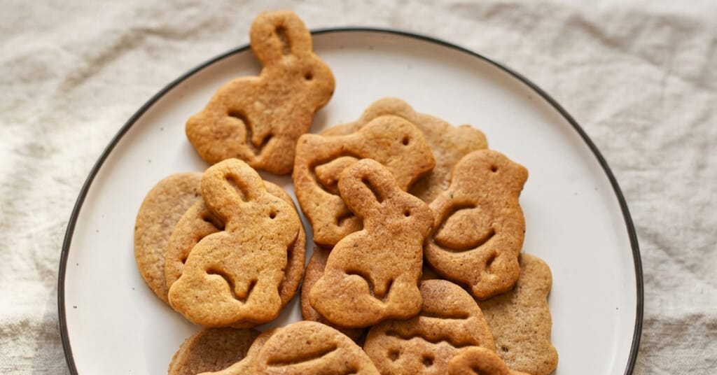 Hundekeks Rezept zu Ostern mit Karotten und Lammfleisch
