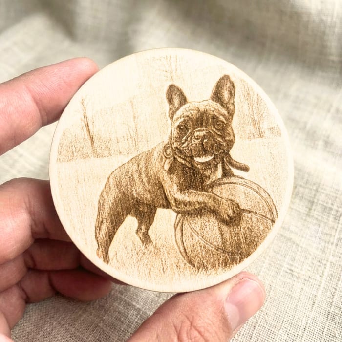Hundeportrait auf Holz - Gravur