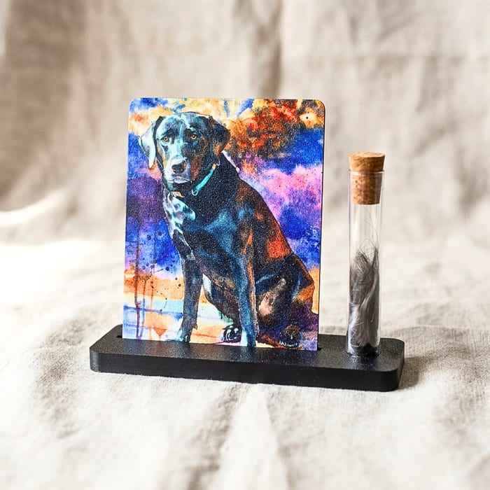 Hundeportrait mit Ständer und Erinnerungsglas